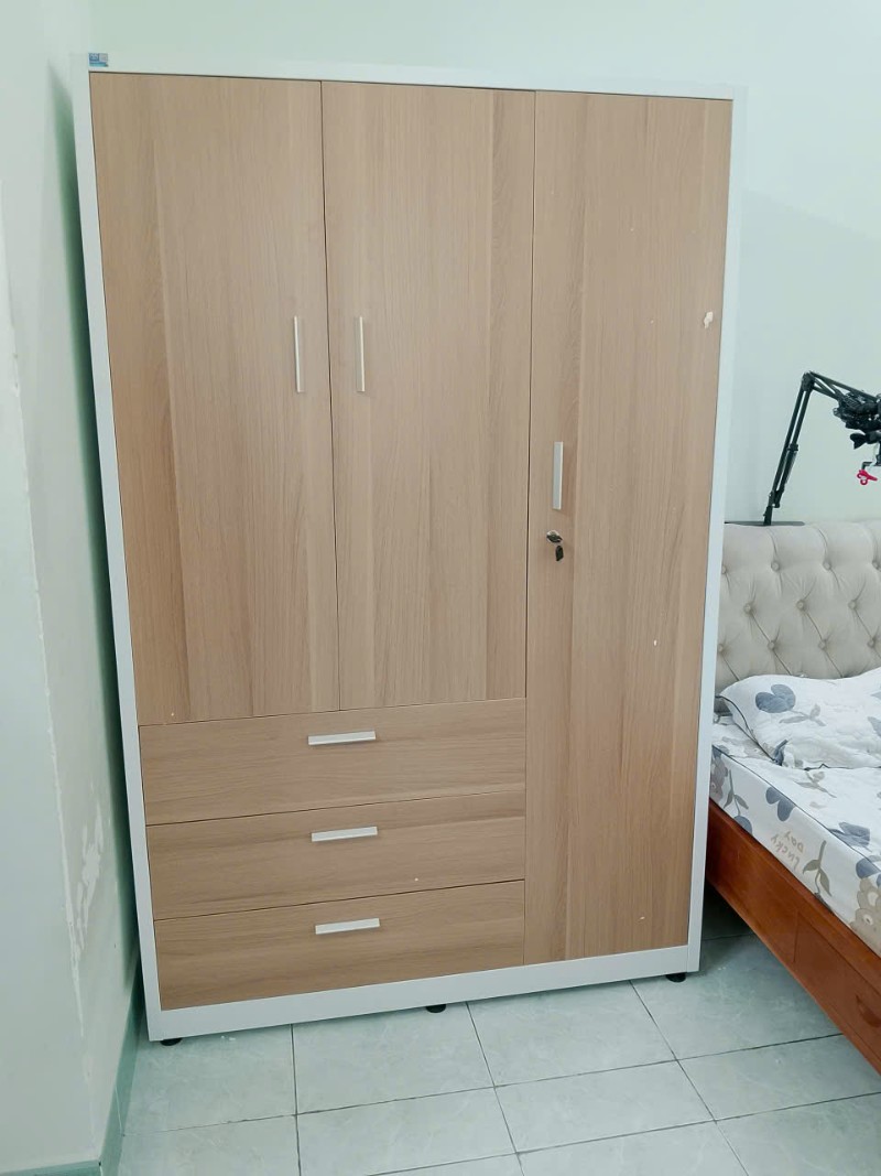 Tủ áo TU18B2C3