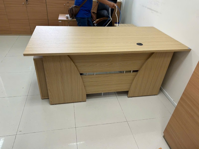 bàn giám đốc ATP1890