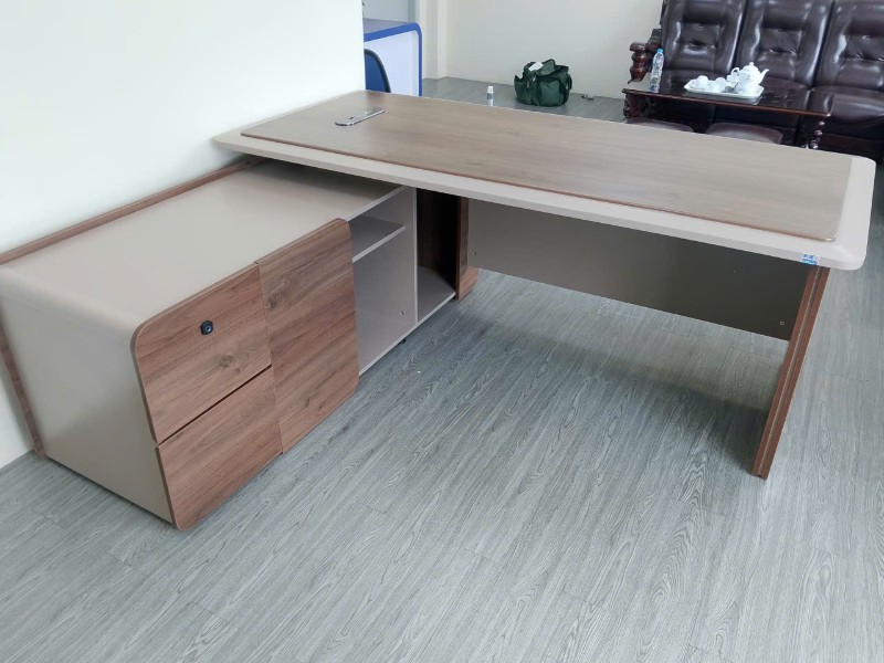 Bàn lãnh đạo LUXB1818S4-LUXB2018S4
