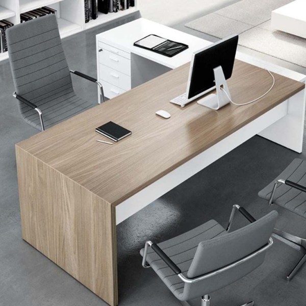 bàn trưởng phòng